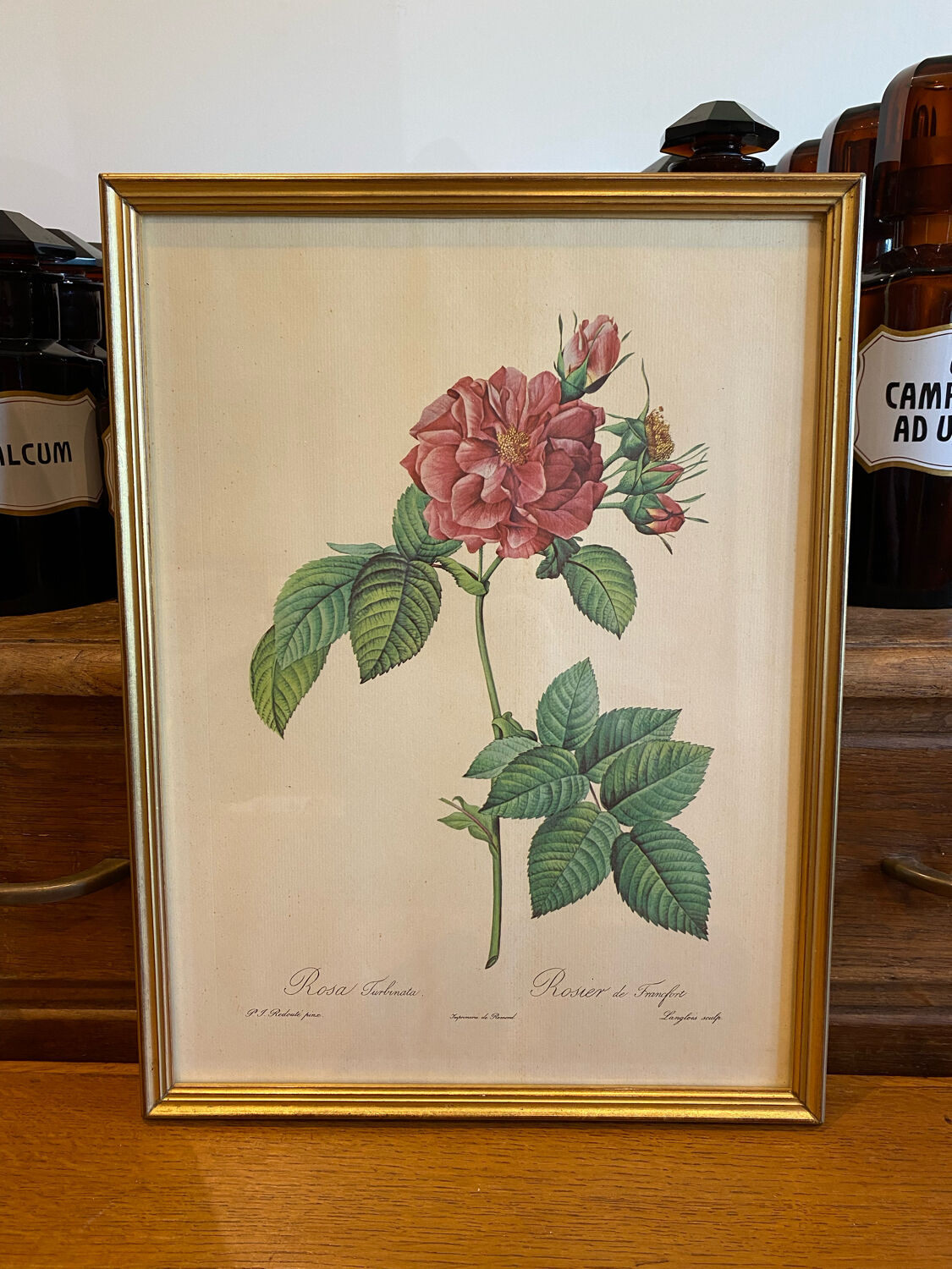 Set of decorative frames