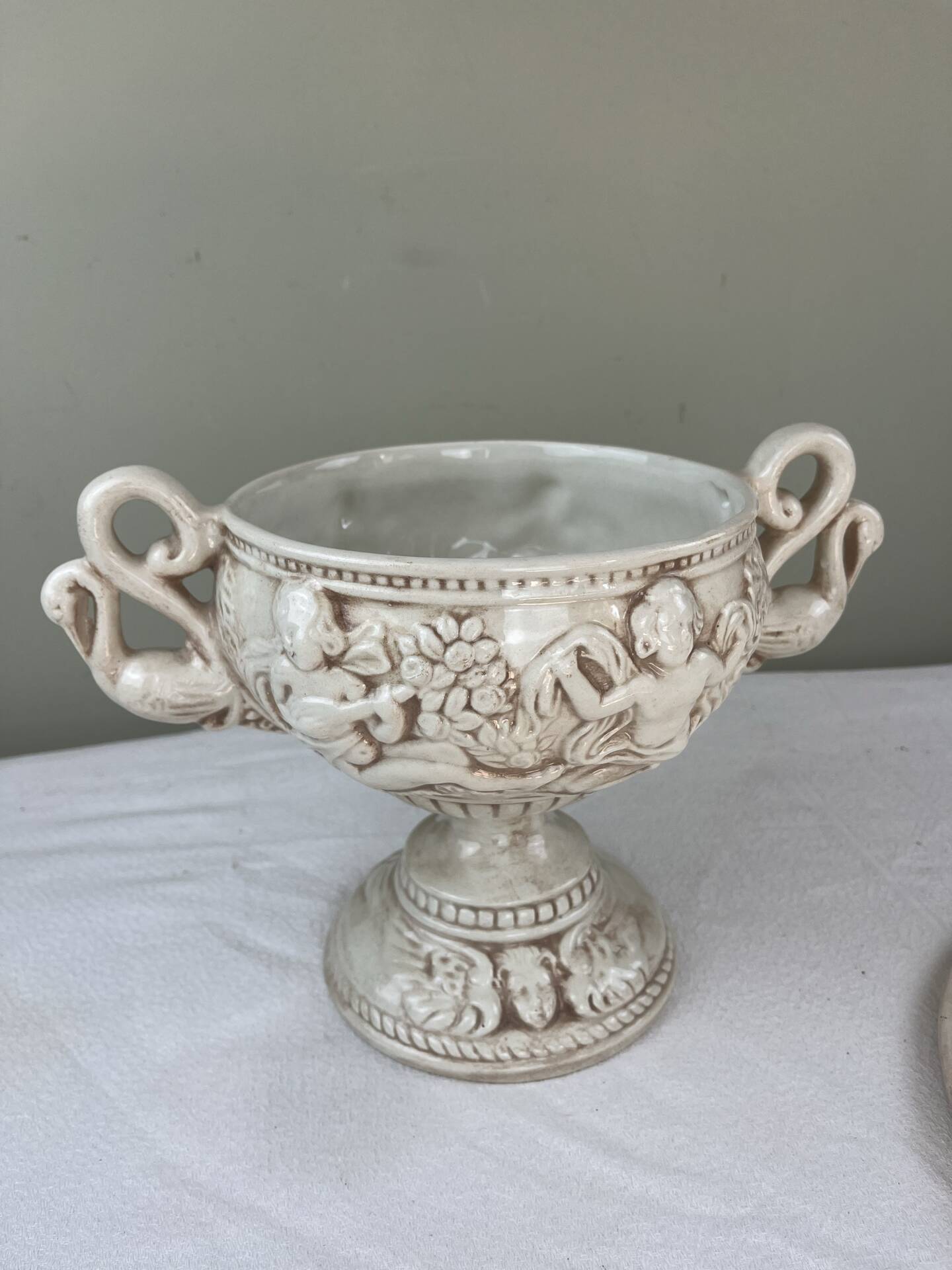 Ensemble Capodimonte – Coupe sur piédouche et plat décoratif