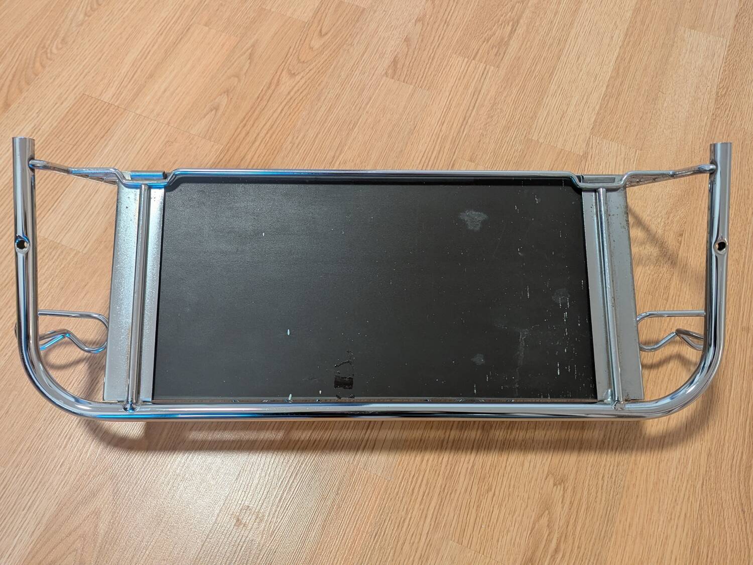 Coat rack with 4 hooks, mirror, chrome metal