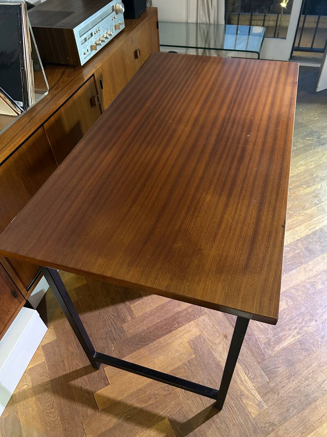 Desk Pierre Paulin model CM172