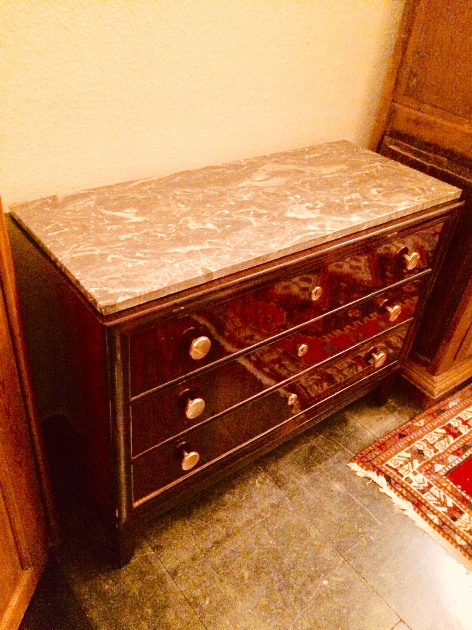 Transition period chest of drawers