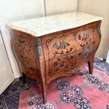 Louis XV style curved ladies' chest of drawers with marquetry