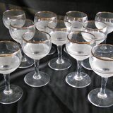 Service of granite glasses to wine
