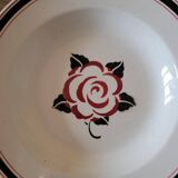 Deep plates Sarreguemines Noyon, black burgundy colour.