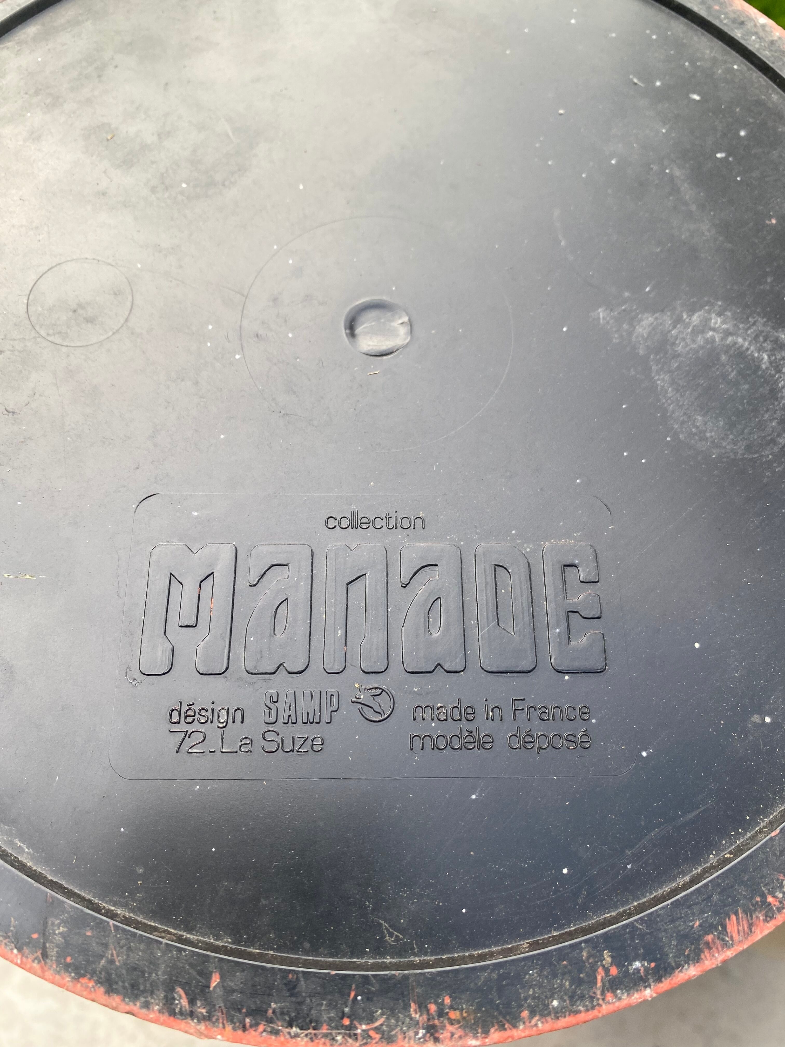 Ashtray umbrella holder