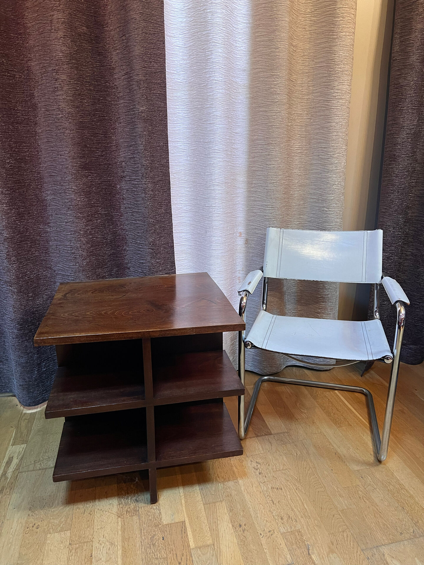 Side table bookshelf