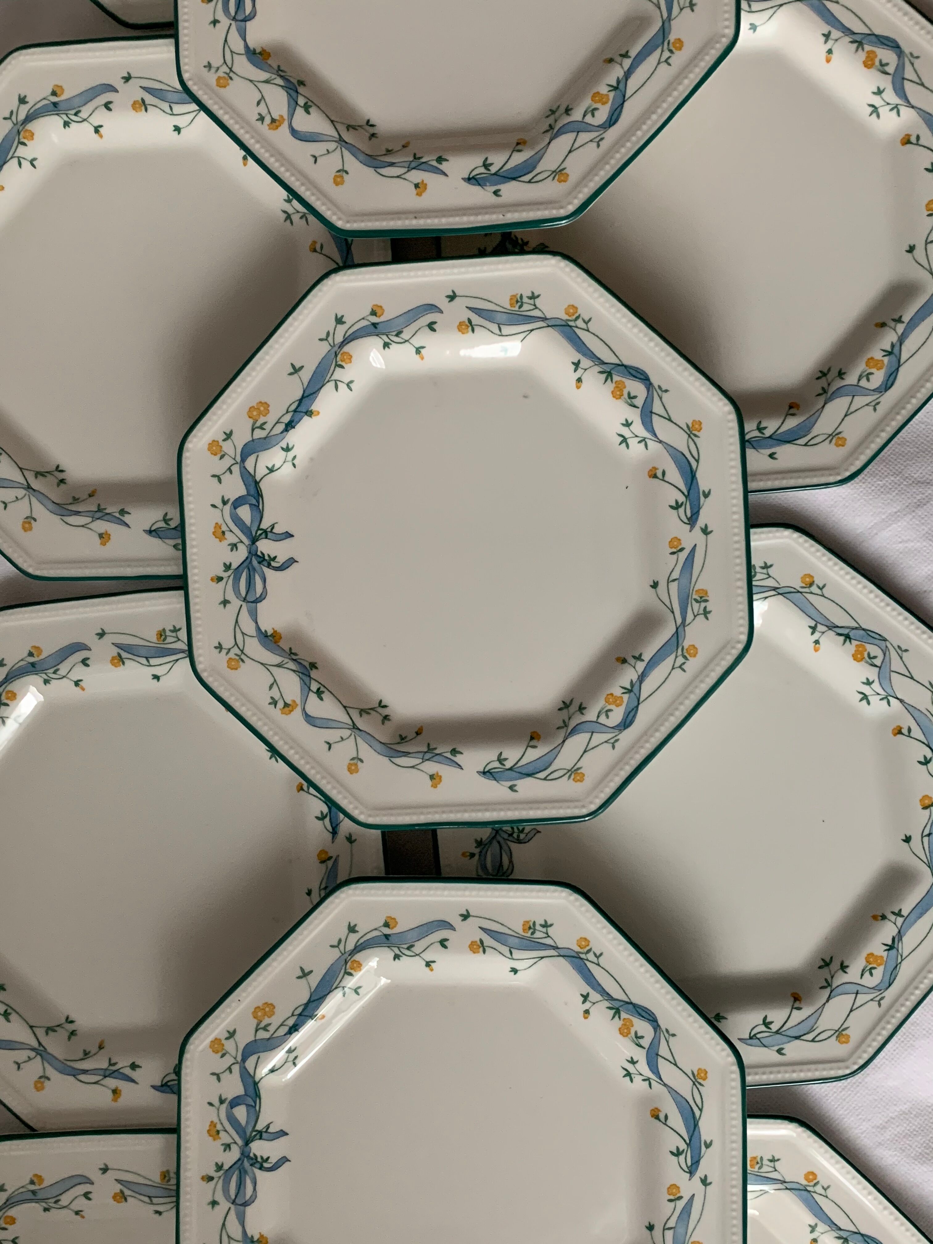 12 octagonal dessert plates in blue and yellow green English porcelain Johnson Brothers