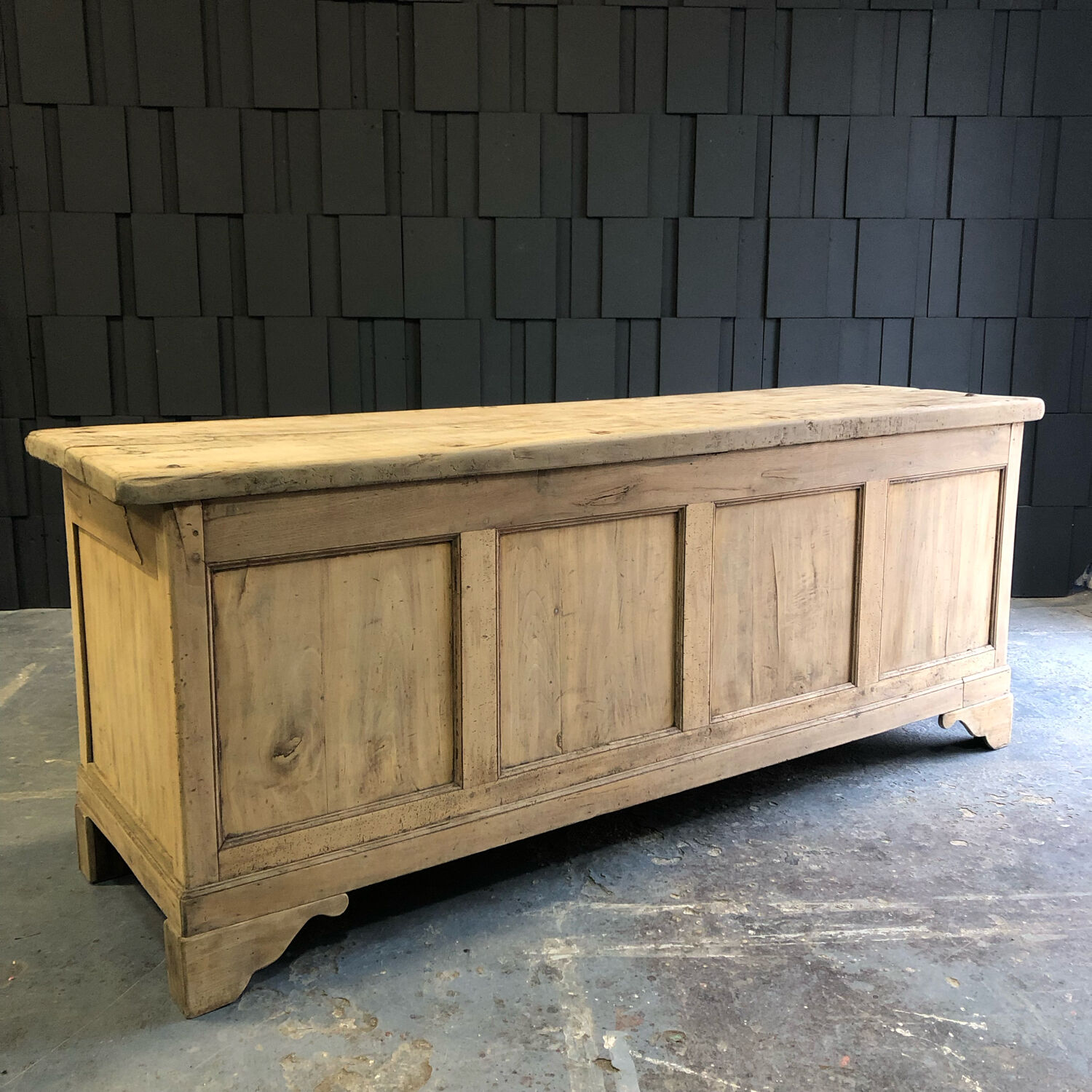 Wooden counter XIXth