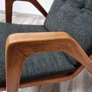 Fauteuils restaurés par Jan Vanek