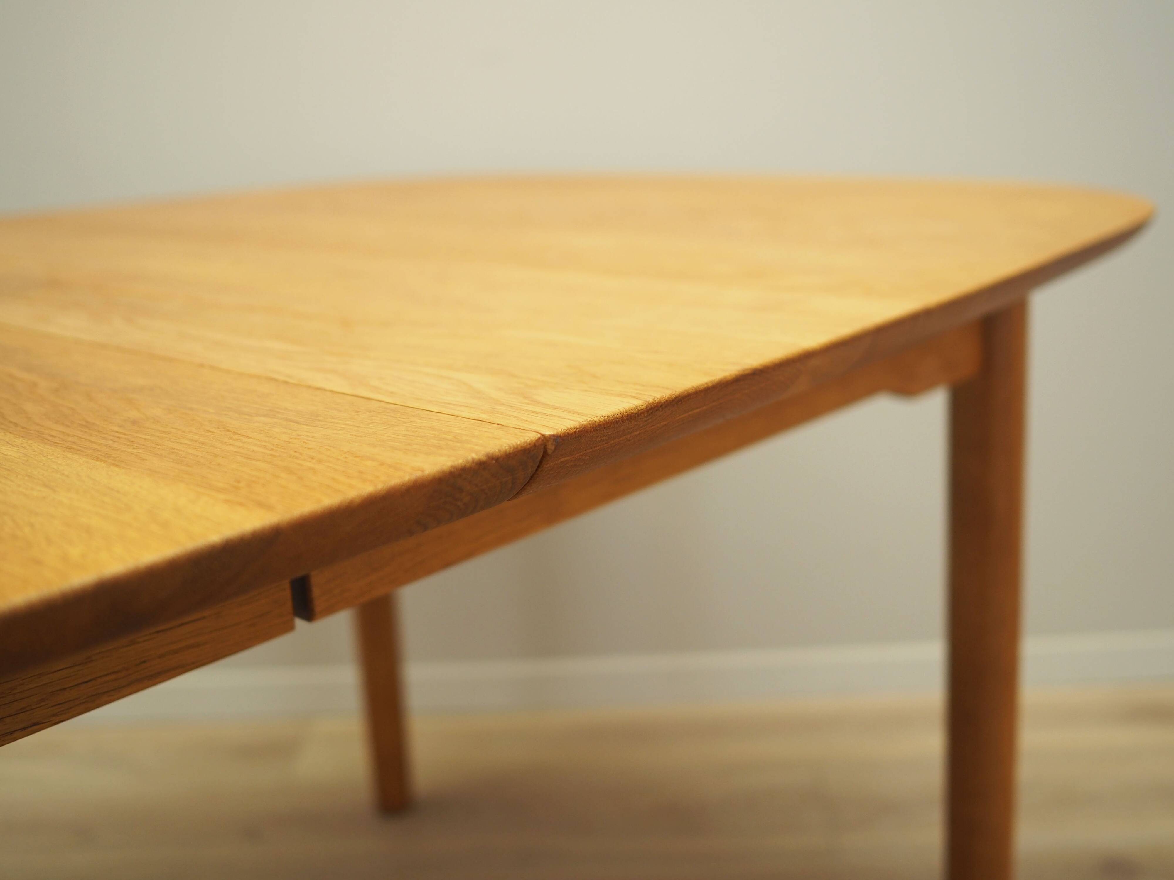 Ash table, Danish design, 1960s, designer: Gunnar Falsig, manufacturer: Hol