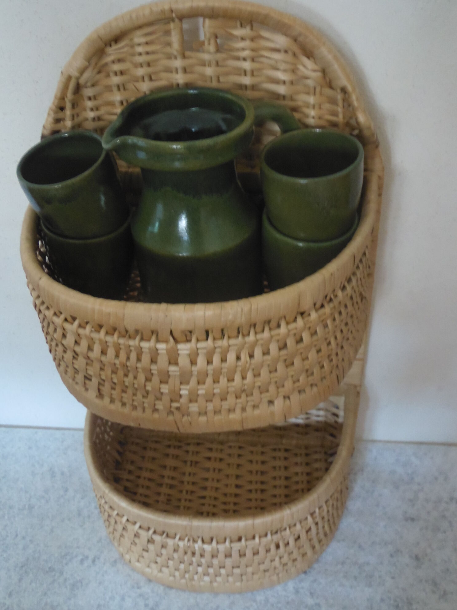 Shelf straw and wicker half sphere