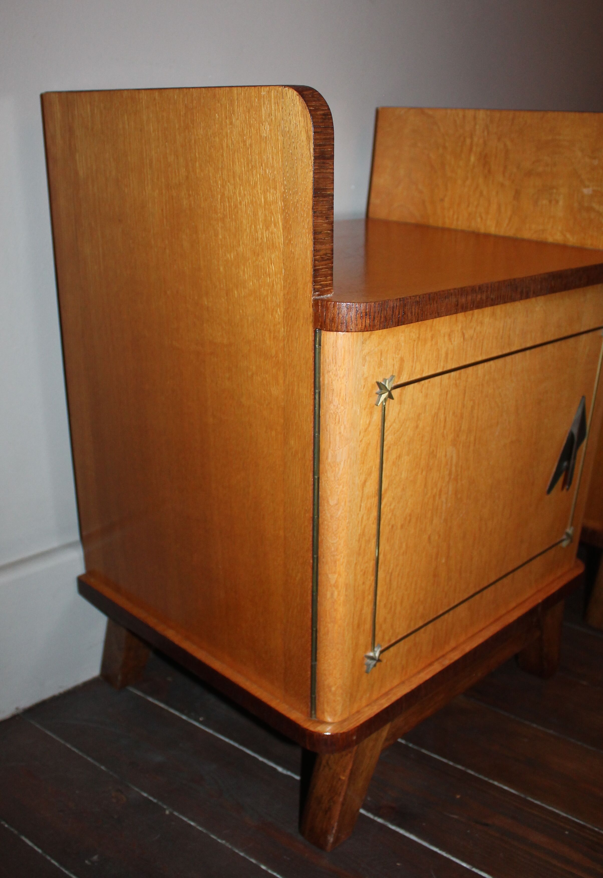Pair nightstands vintage 50s