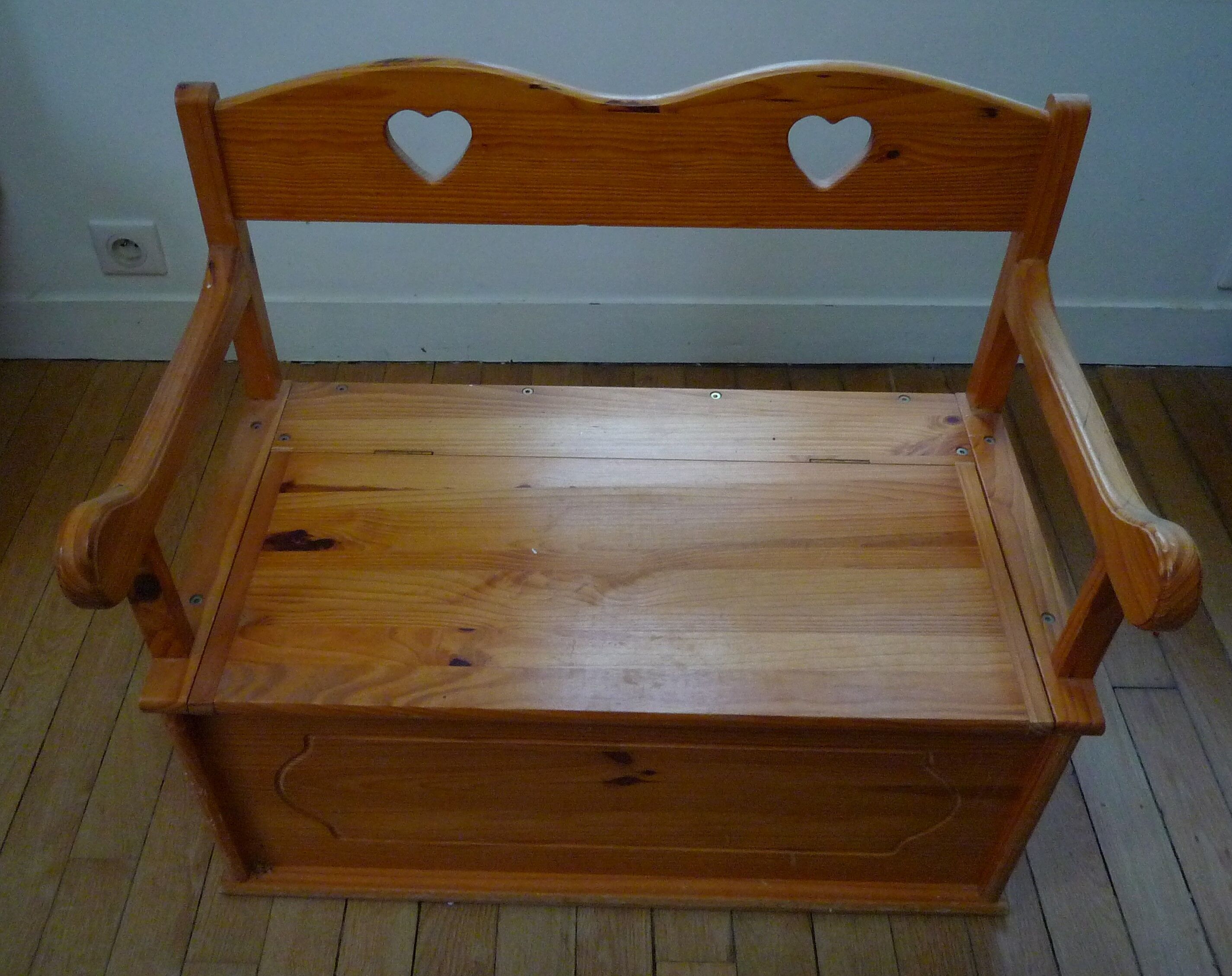 Banc coffre en pin