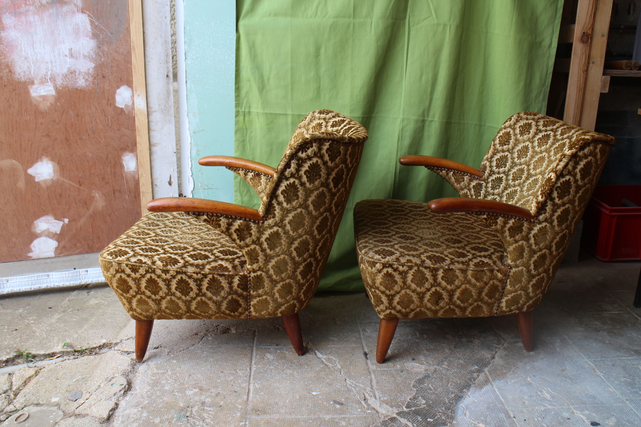 Pair of cocktail armchairs