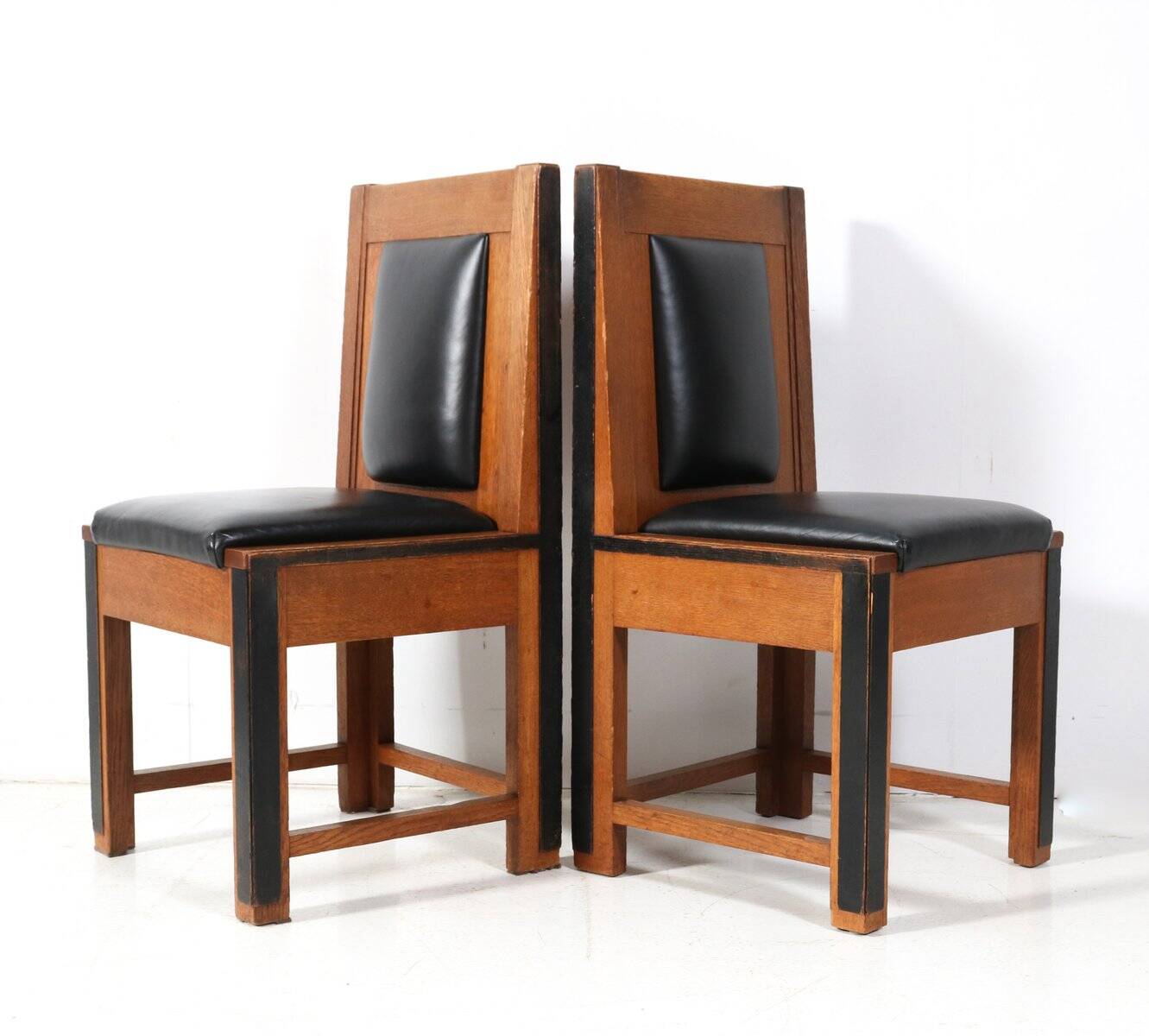 8 Art Deco modernist chairs in oak by Fa. Randoe Haarlem, 1920