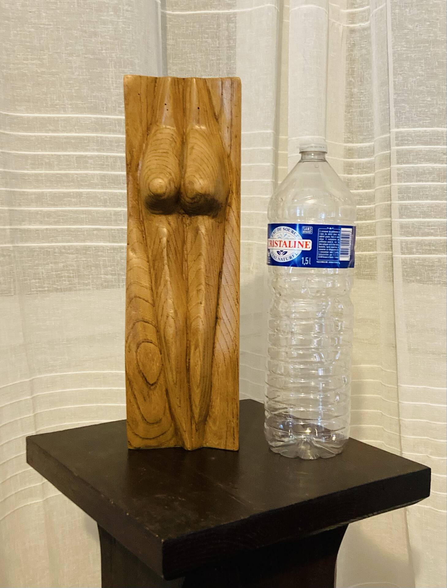 Stylised vintage female sculpture from the 1960s with organic shapes.