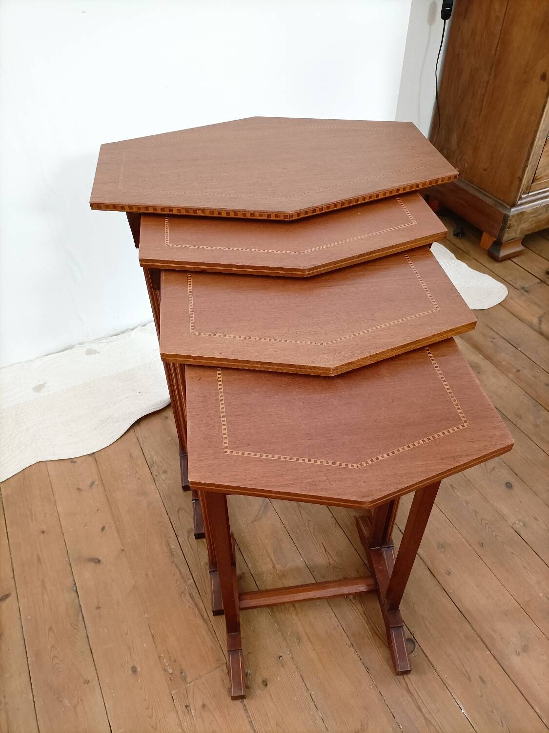 4 nesting marquetry tables