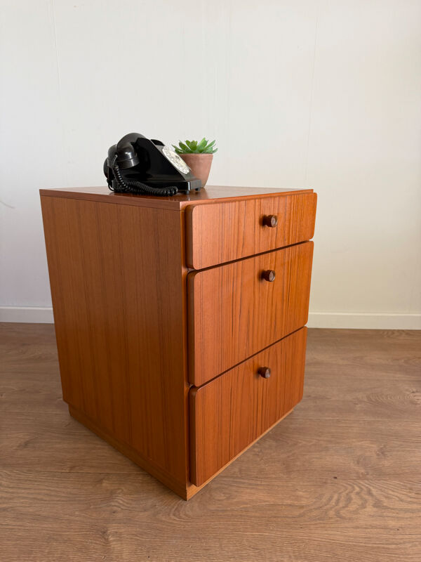 Meuble rangement avec clé