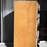 Small storage unit with drawers