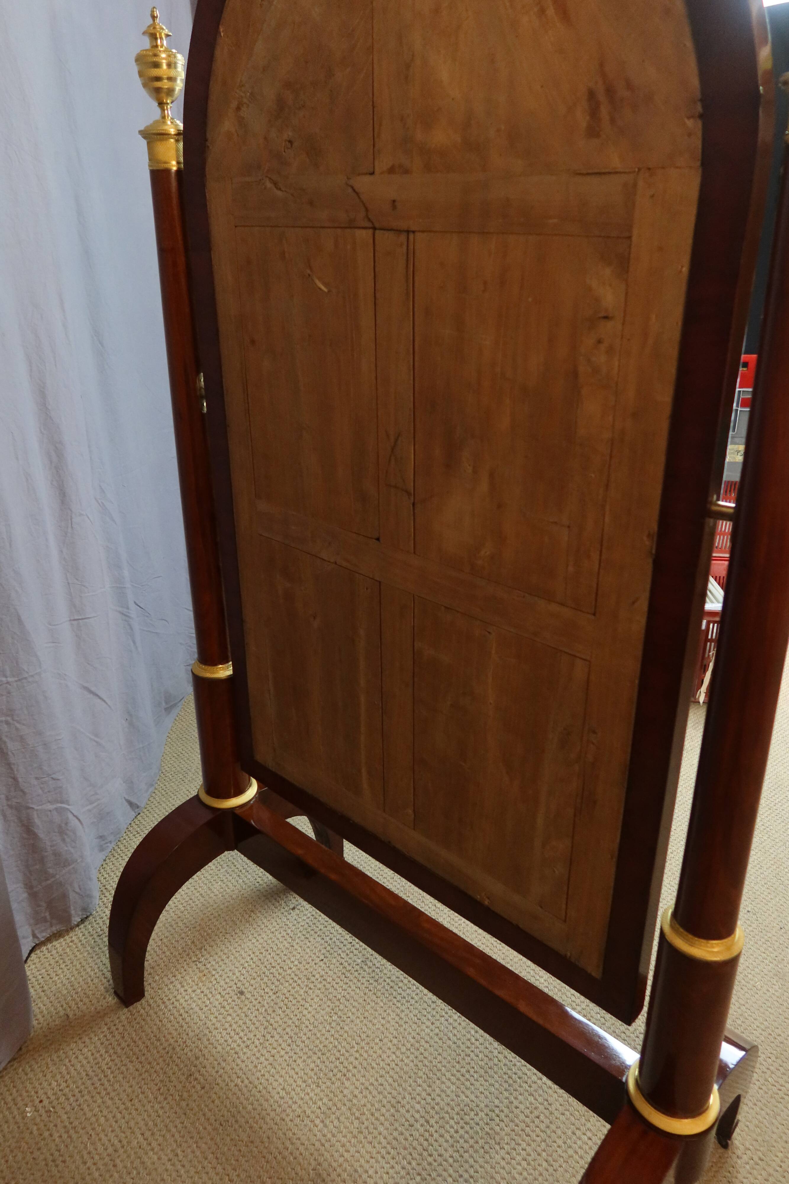 dressing mirror