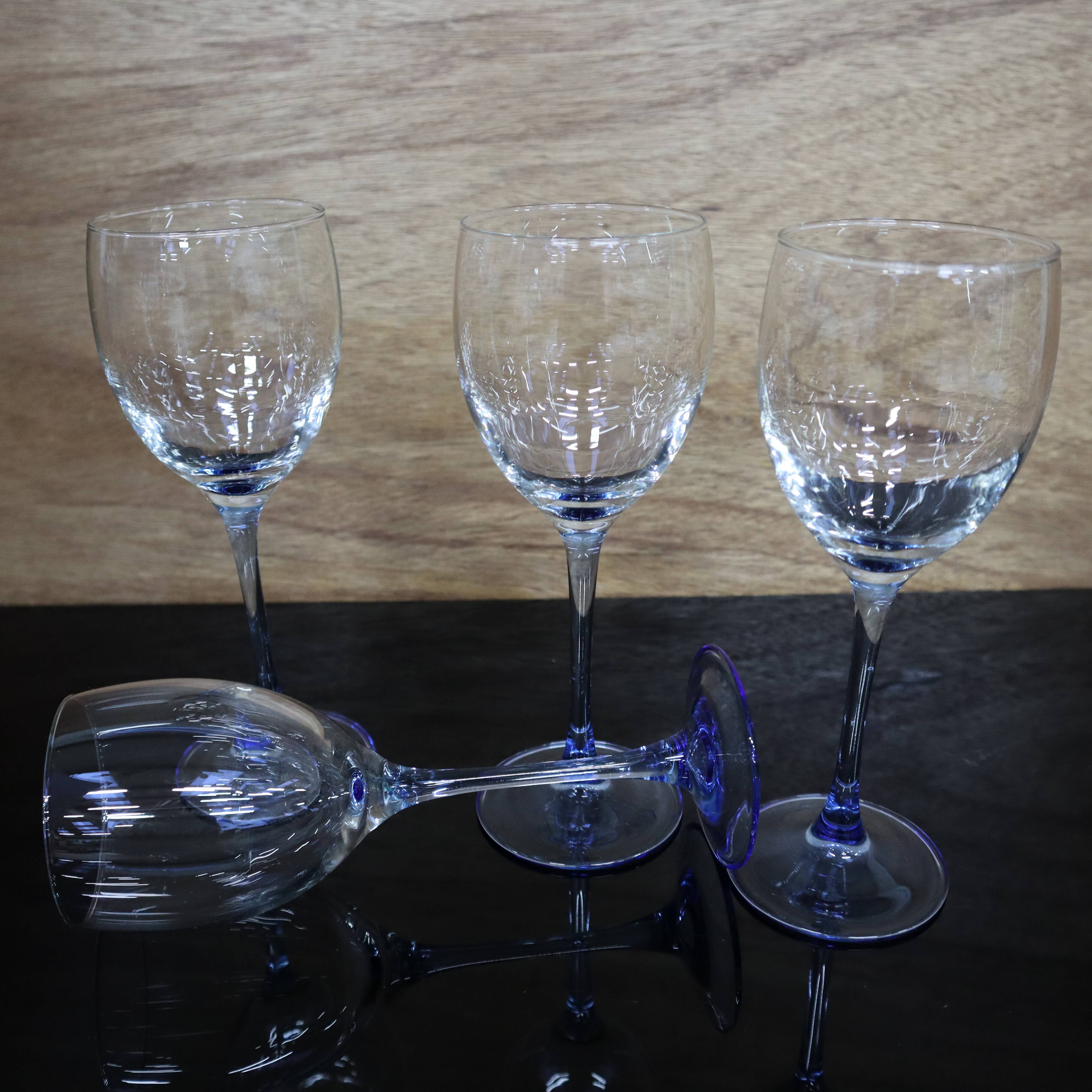 4 Luminarc red wine glasses with blue stem Azur France
