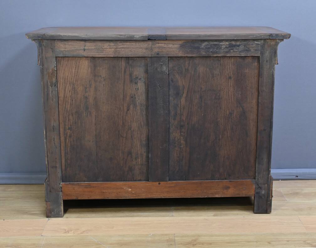 Cherrywood chest of drawers, Restoration period – Early 19th century