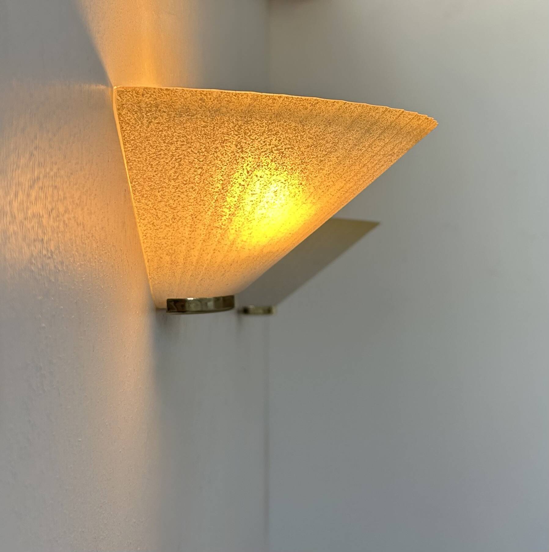 Paire d'appliques vintage coquillage, verre et laiton, France, 1970