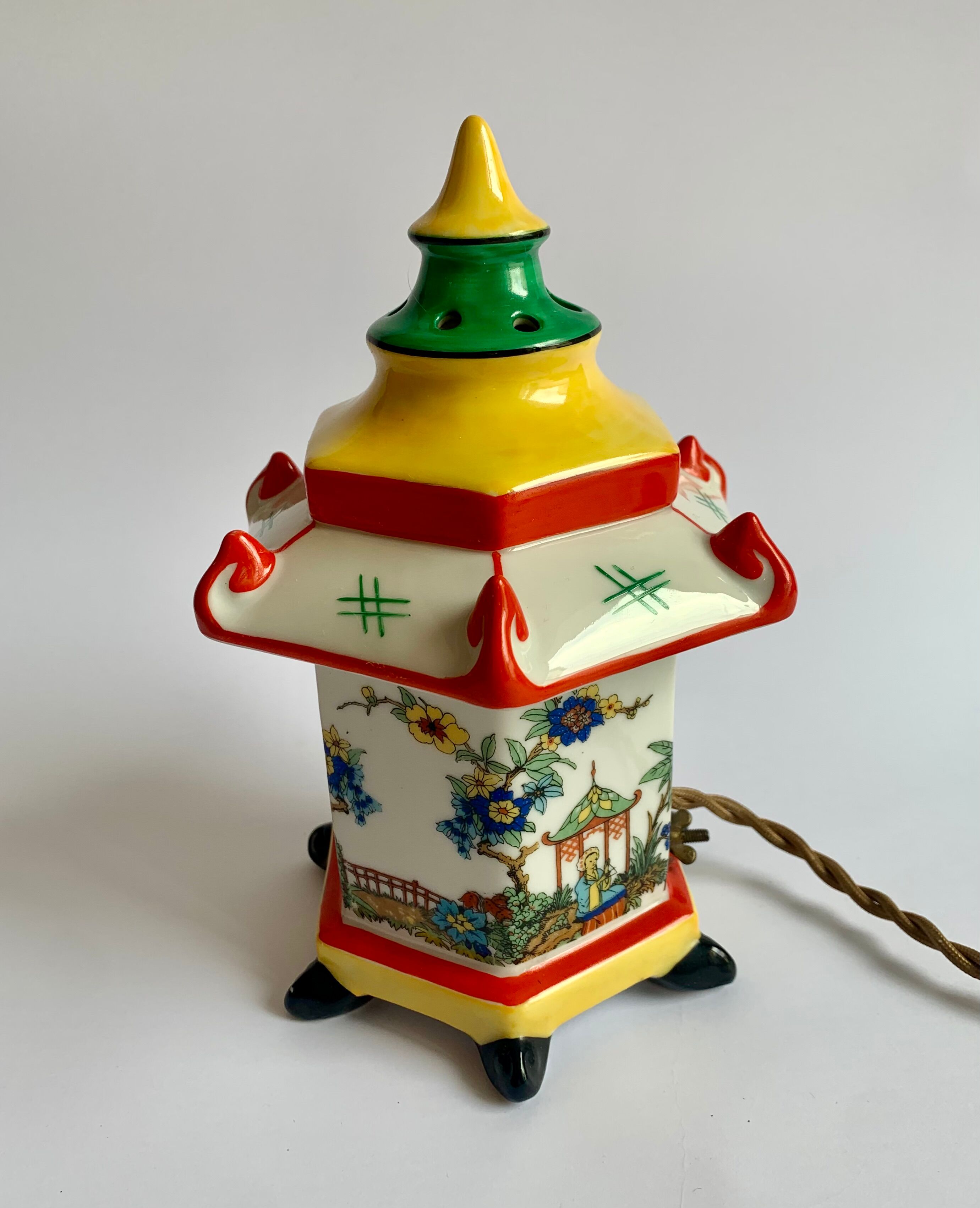 Vintage oriental pagoda lamp