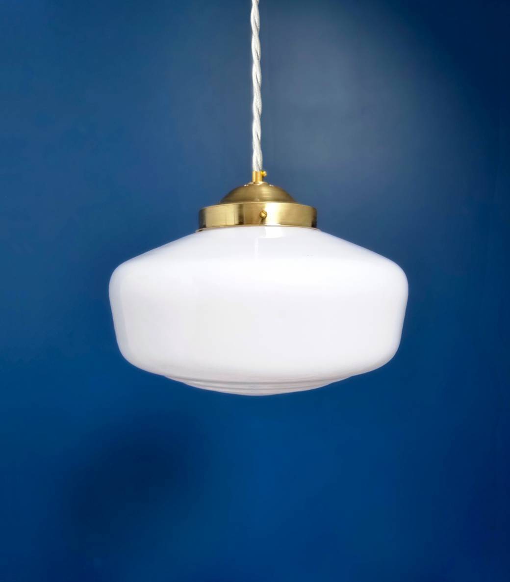 Suspension globe opaline Rakhi