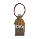 Bottle sheathed on the top and the low d wicker woven