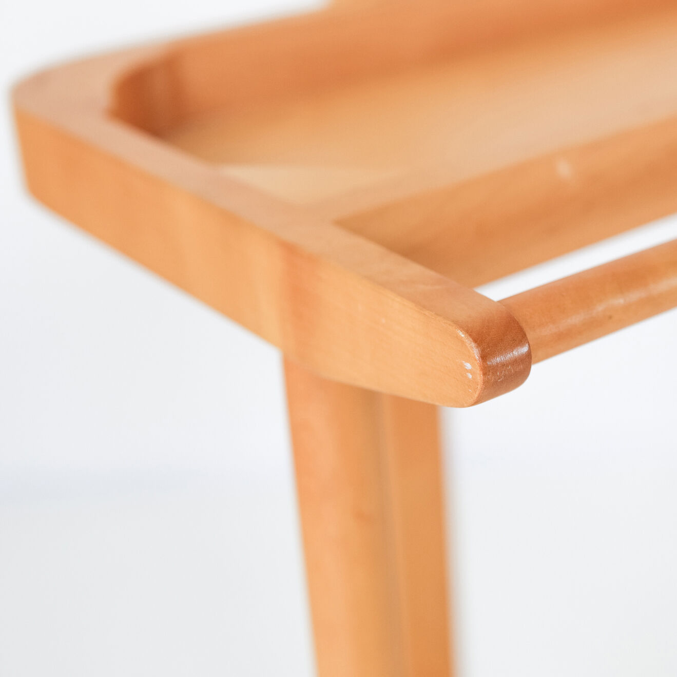 Beech wood valet