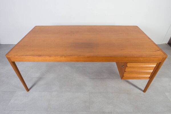 Bureau en teck moderne du milieu du siècle par Torbjørn Afdal pour Bruksbo, 1960s