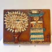 Rare wall plaque in stoneware by Stig Lindberg for Gustavsberg, modern Swedish.