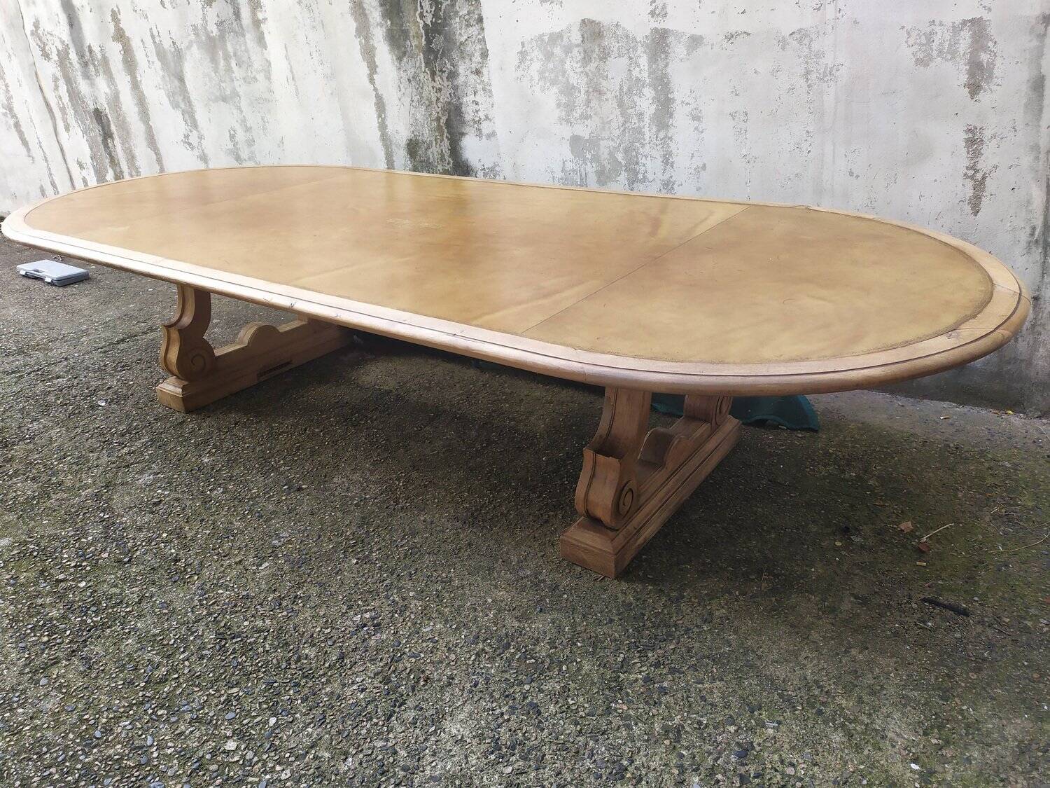Table de conférence chêne cuir
