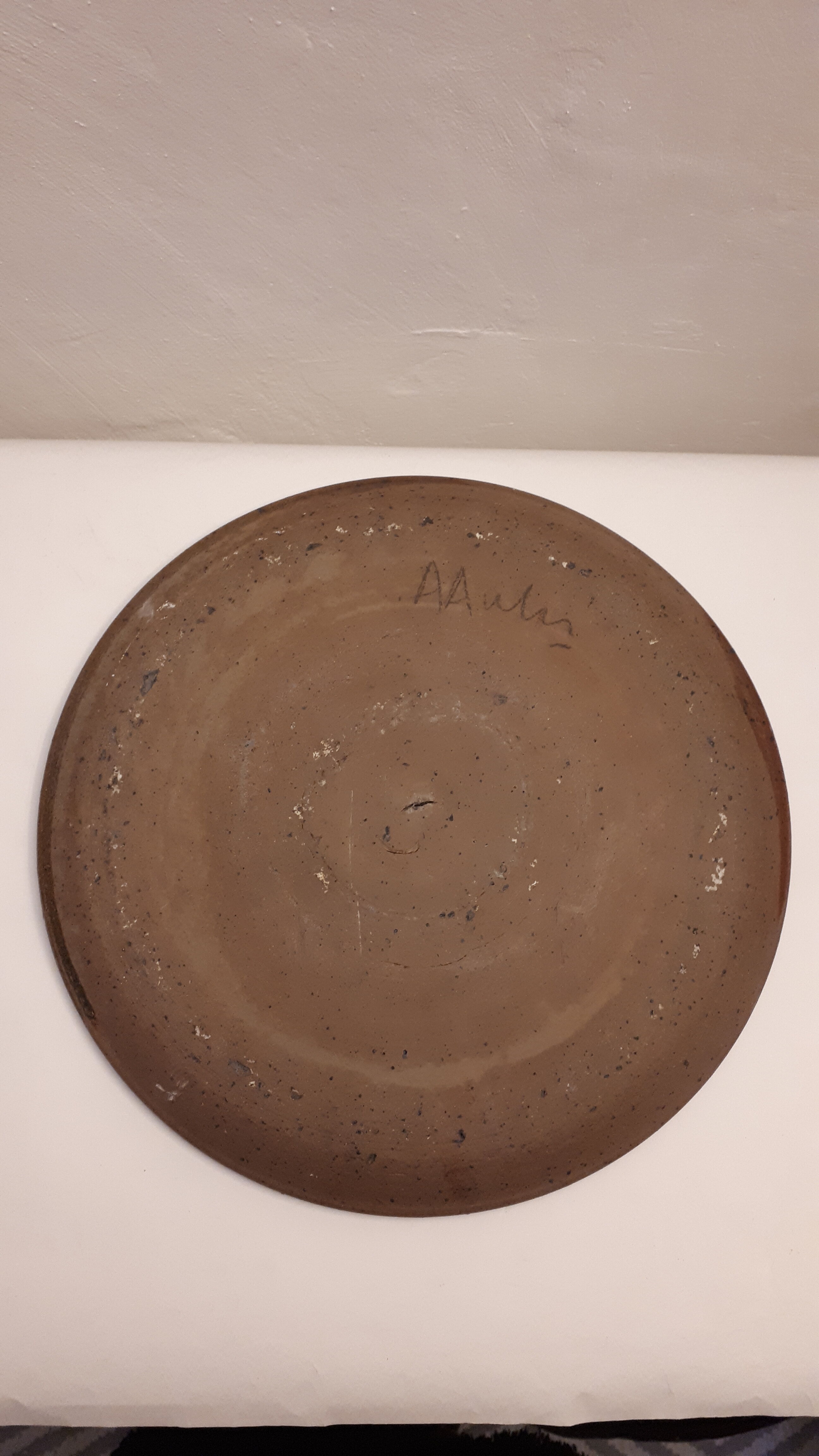 Plate in pyrité sandstone signed vintage 1970