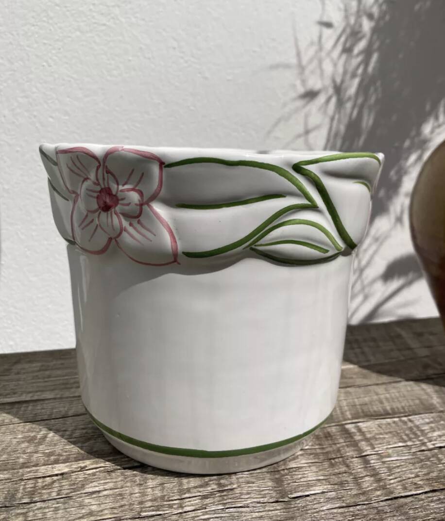 Cache-pot en céramique blanc peint à la main