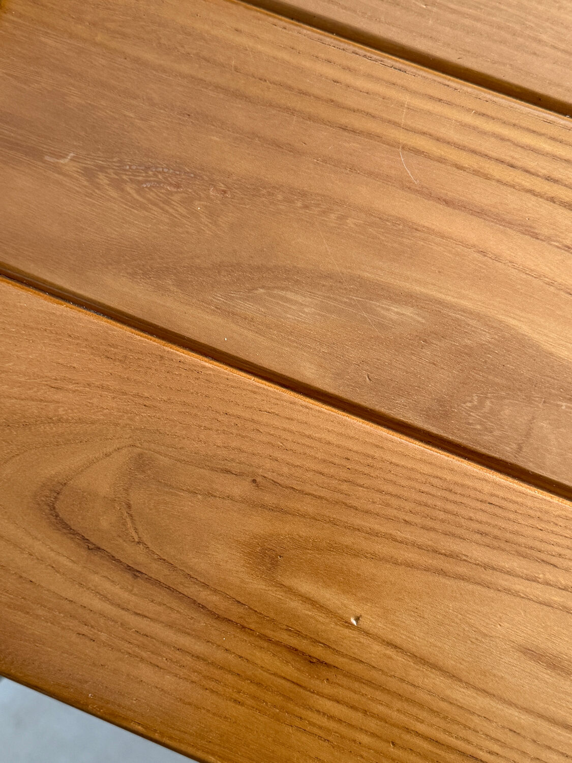 Table Basse Architecturale en Orme Massif vintage – Maison Regain