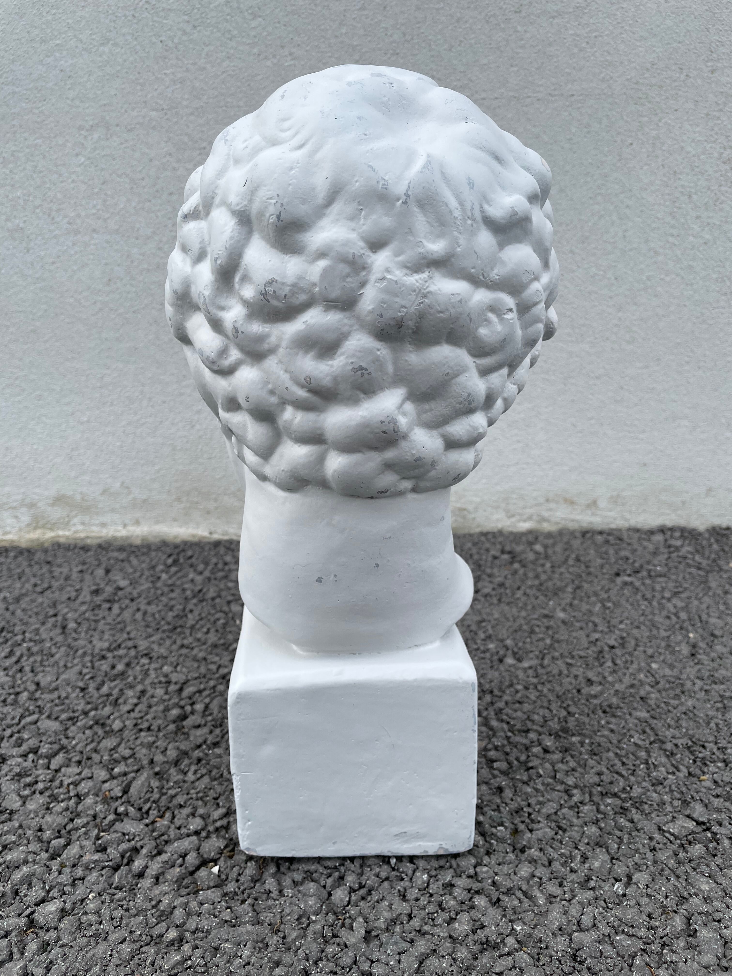 Buste Hermes en plâtre sur socle