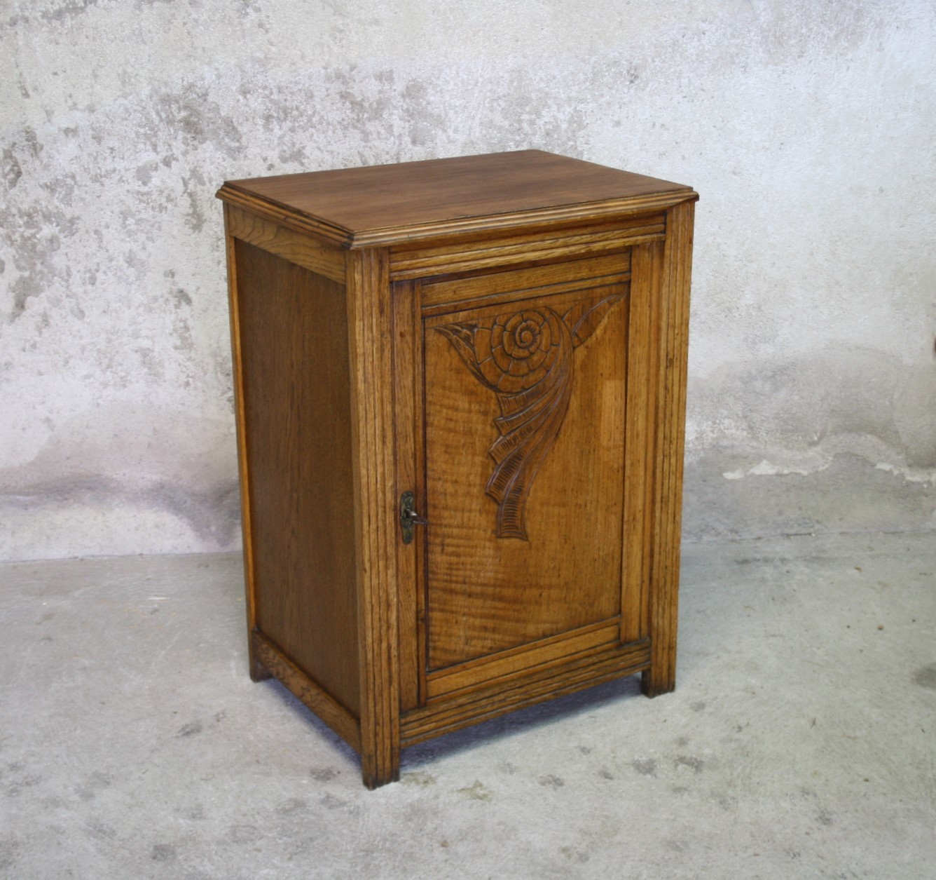 Art deco style jam maker