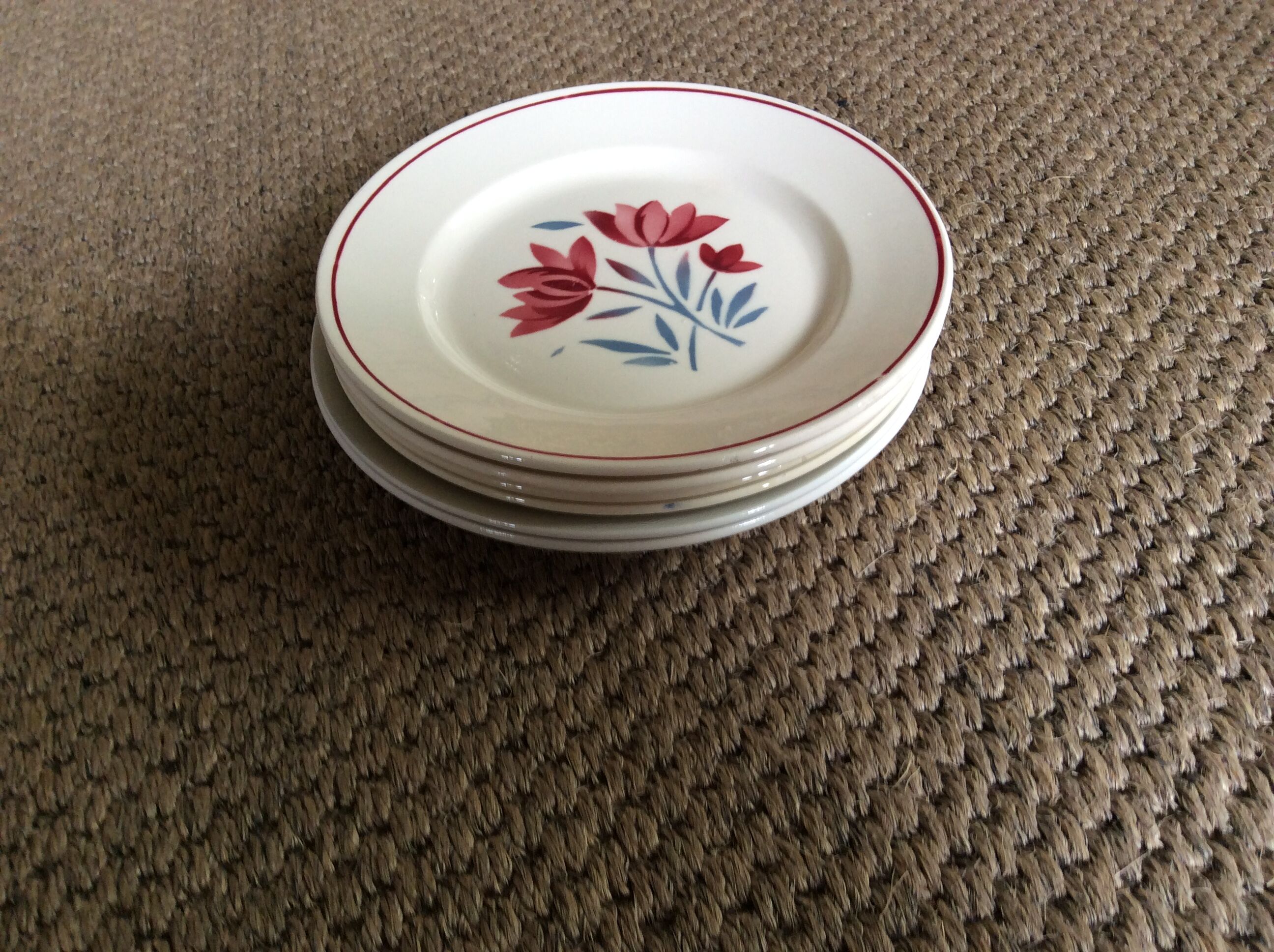 Set of 6 vintage dessert plates