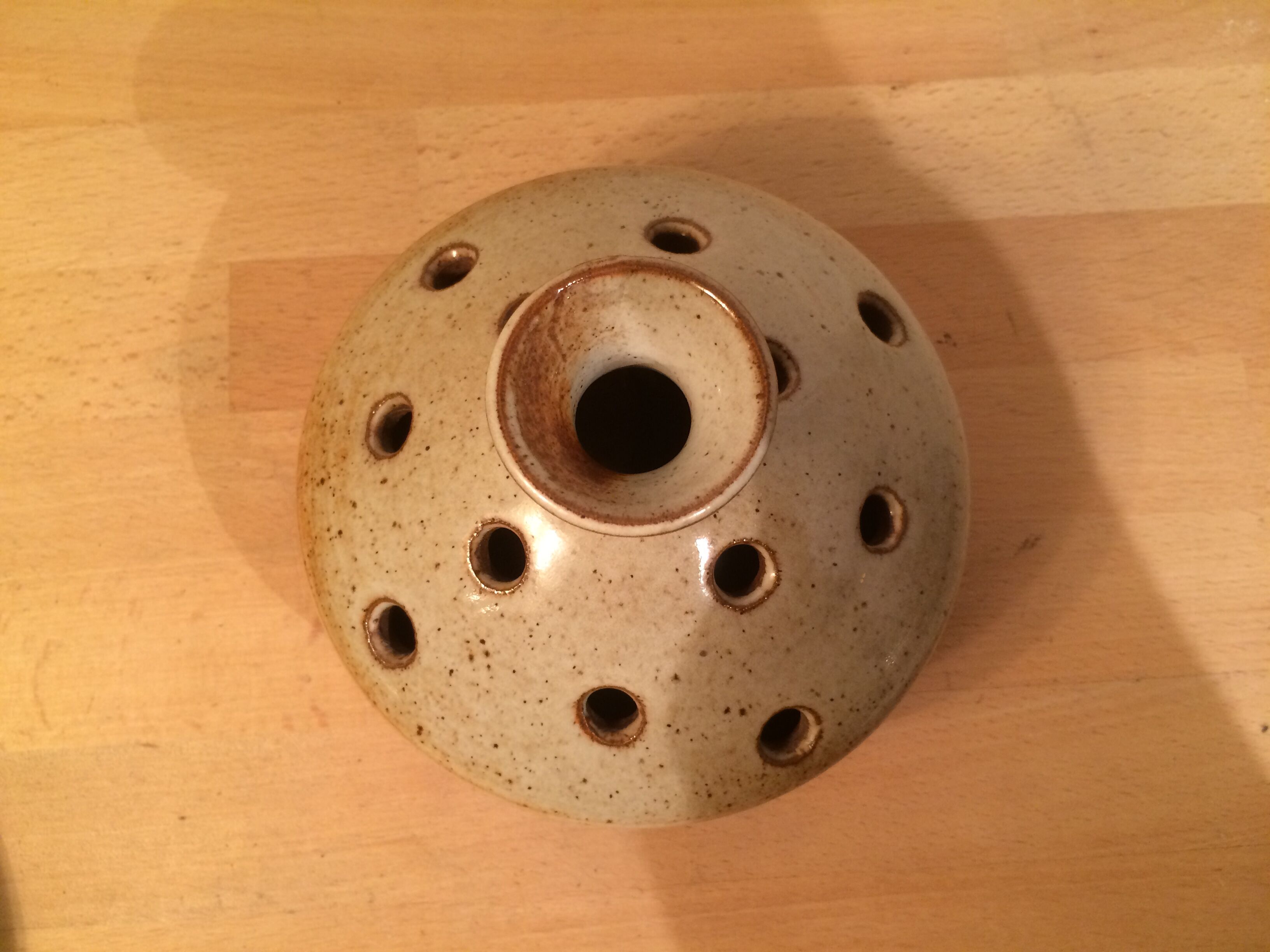 Vase pique flowers sandstone Dehoux JM Luc en Diois