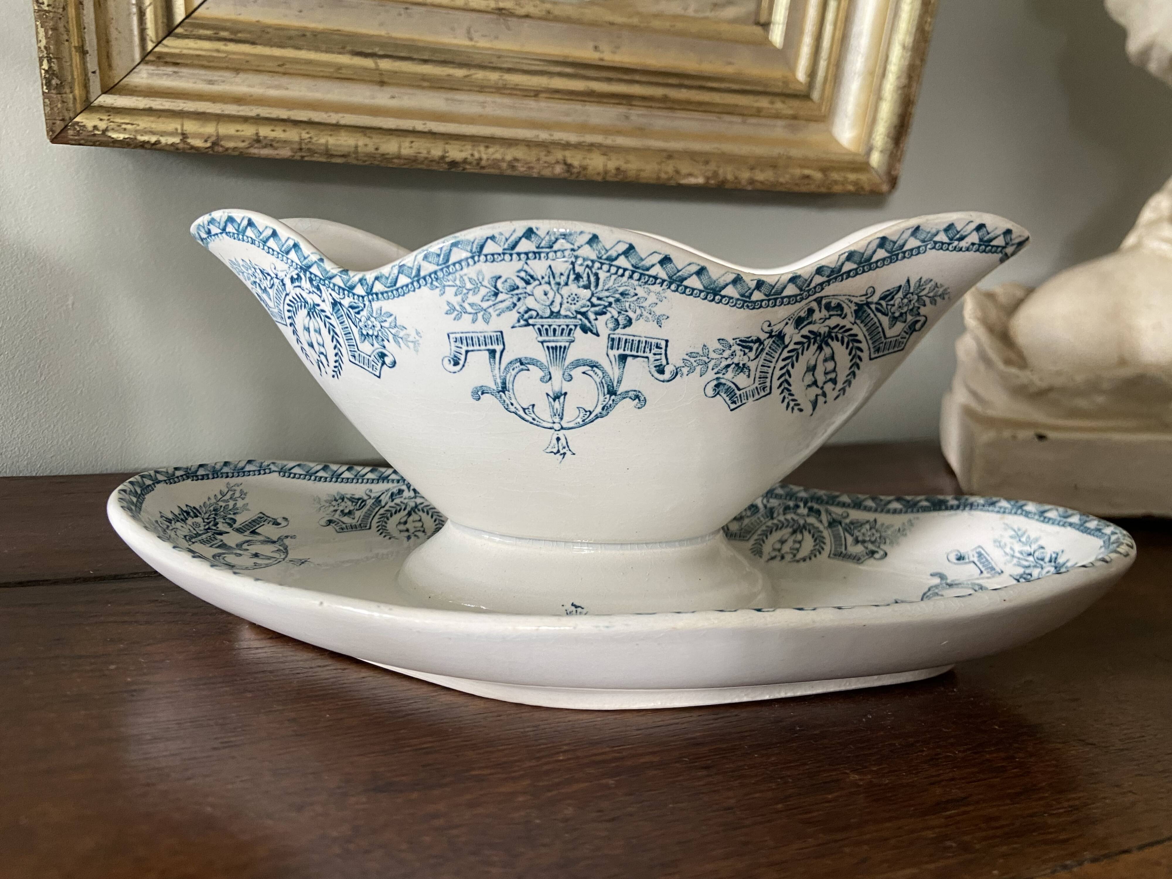 A.Lesacqz and M.Bouchart earthenware gravy boat, ST Amand