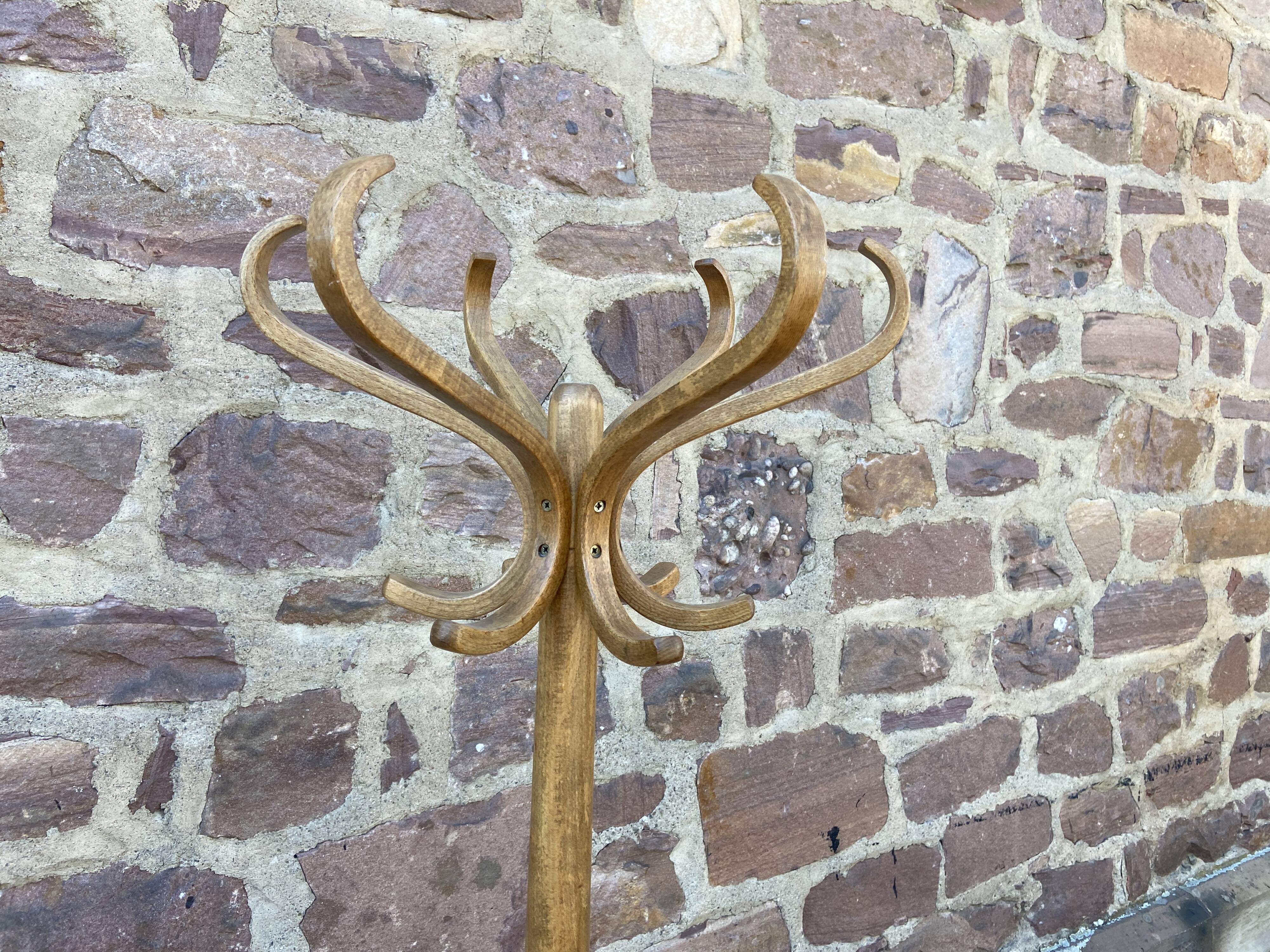 Coat rack on foot vintage parrot 1980 bentwood