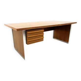 Scandinavian walnut desk, Karl Erik Ekselius, JOC, Vetlanda, Sweden, 1950
