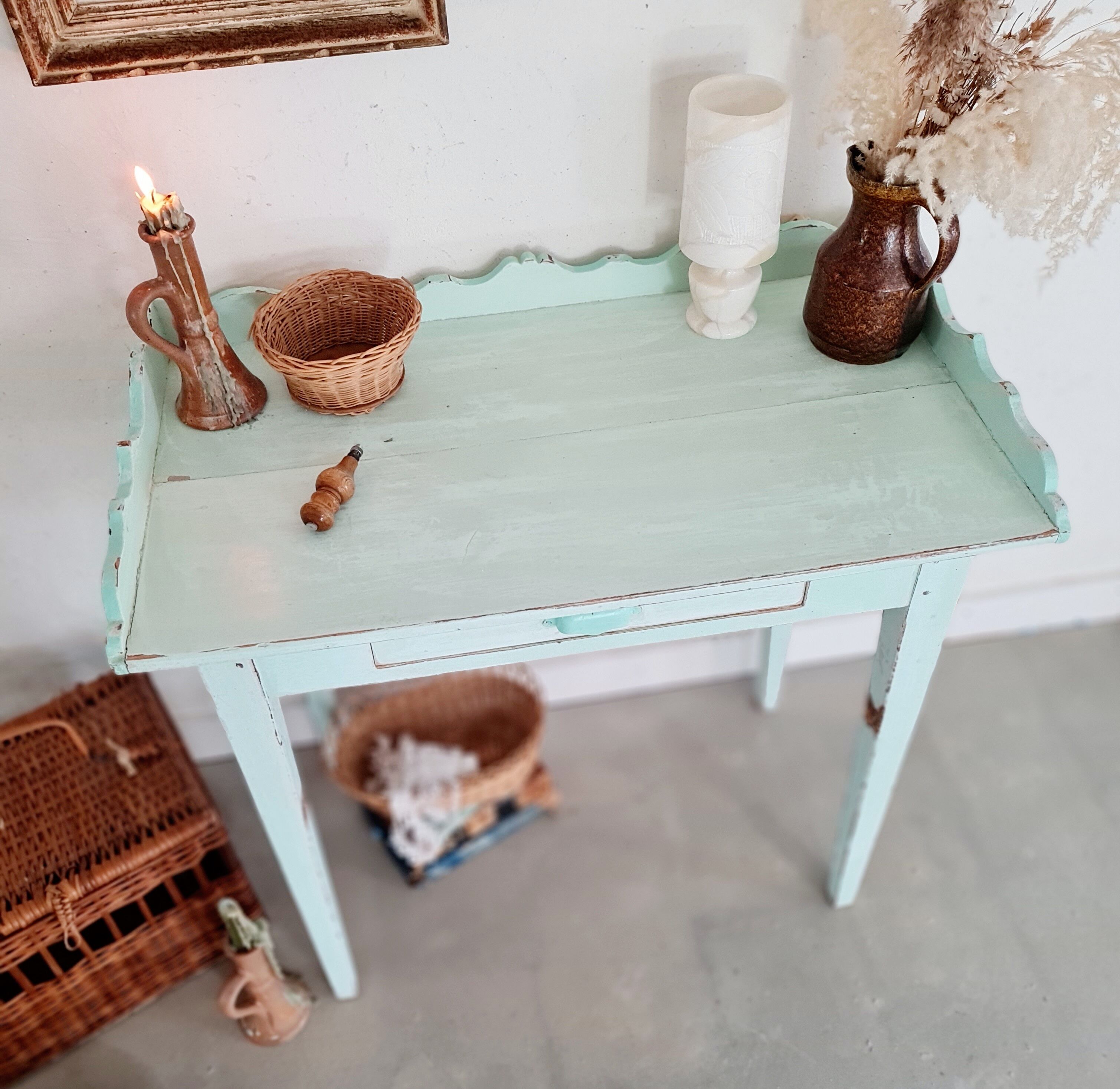 Farm table - Pastel blue dressing table