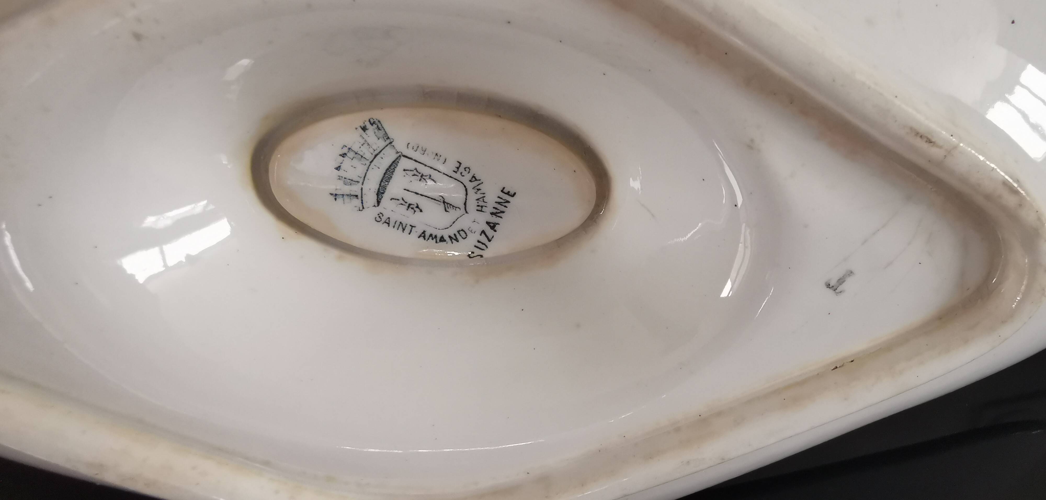 Gravy boat from St Amand and Hamage, iron earth model Suzanne green flowers