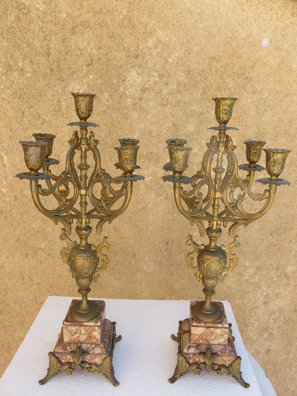 Pair candlesticks