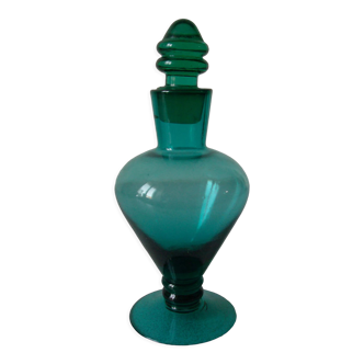 Decanter with green turquoise air bubble