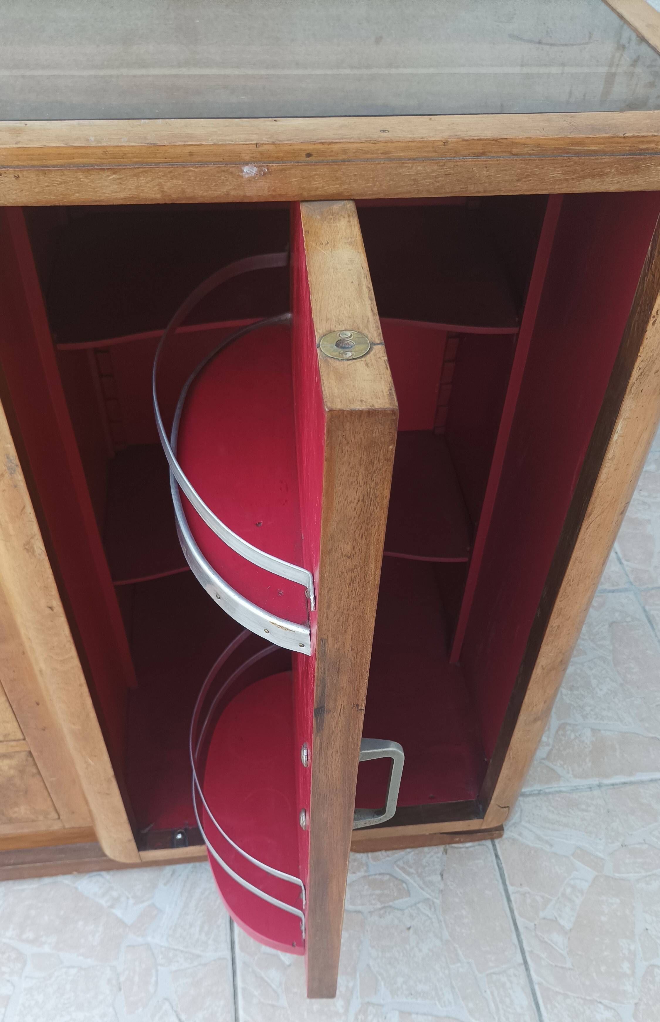 Art Deco period bar buffet in burr walnut