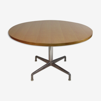 Beechwood table by Giancarlo Piretti for Castelli